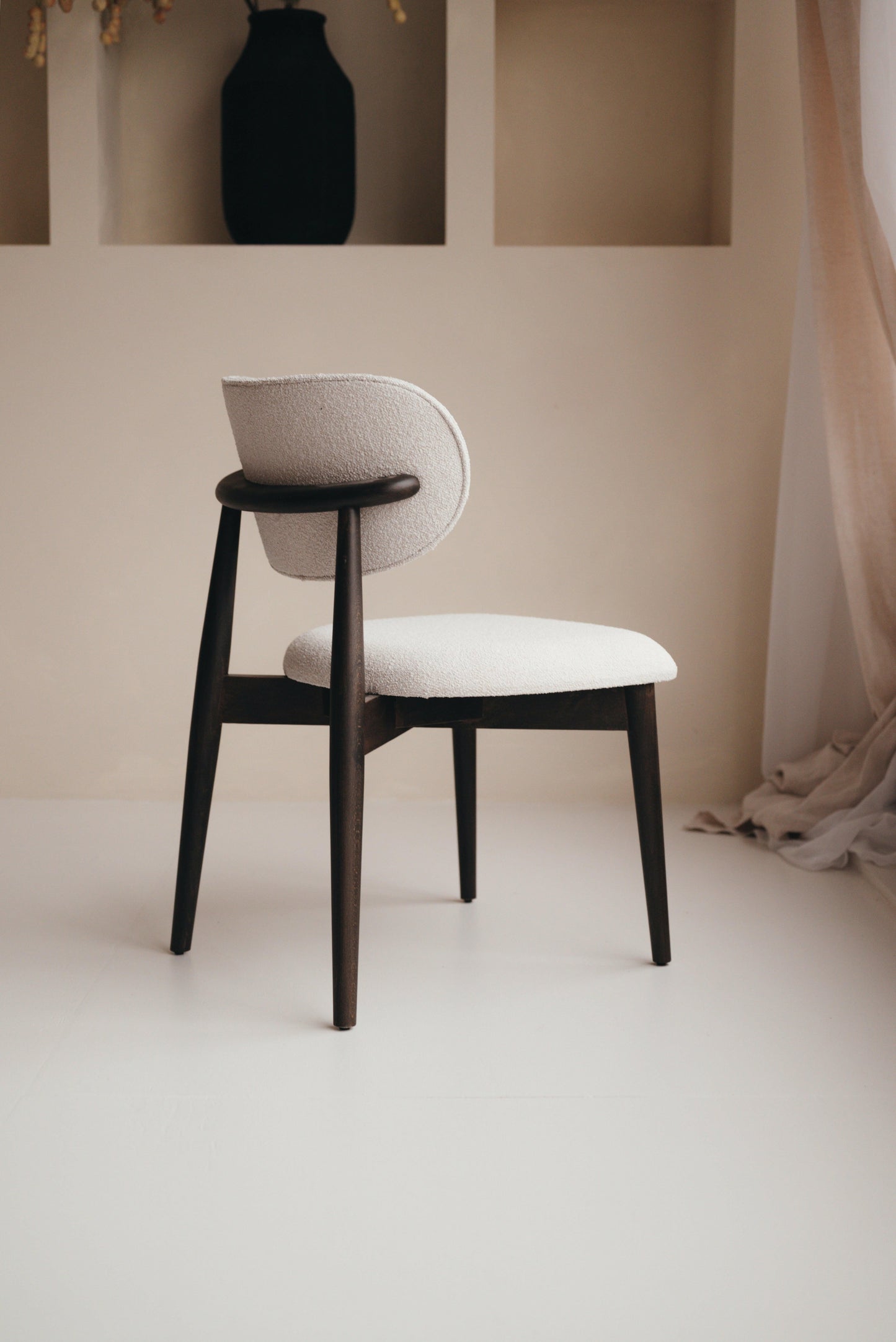 Eetkamerstoelen houten Eetkamerstoel in japandi stijl